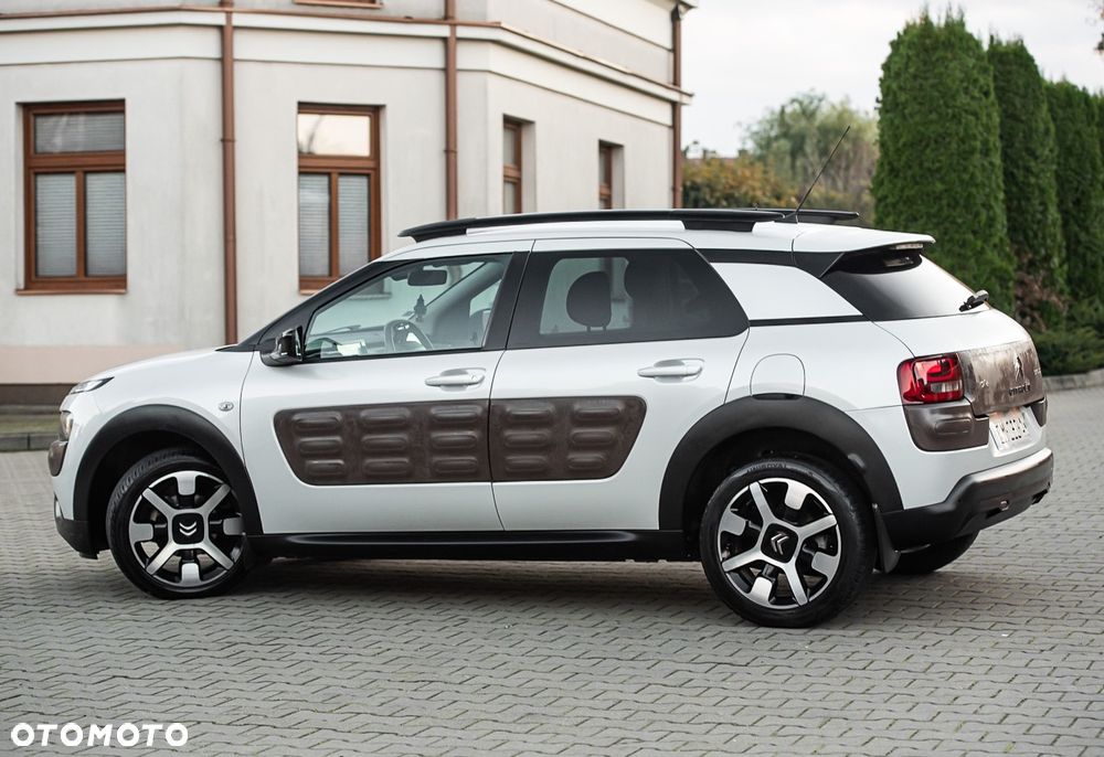 Citroën C4 Cactus 1.2 PureTech Shine S&S - 4