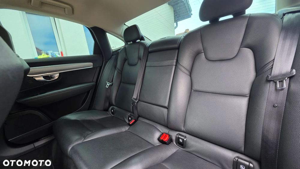 Volvo S90 T5 Momentum - 23