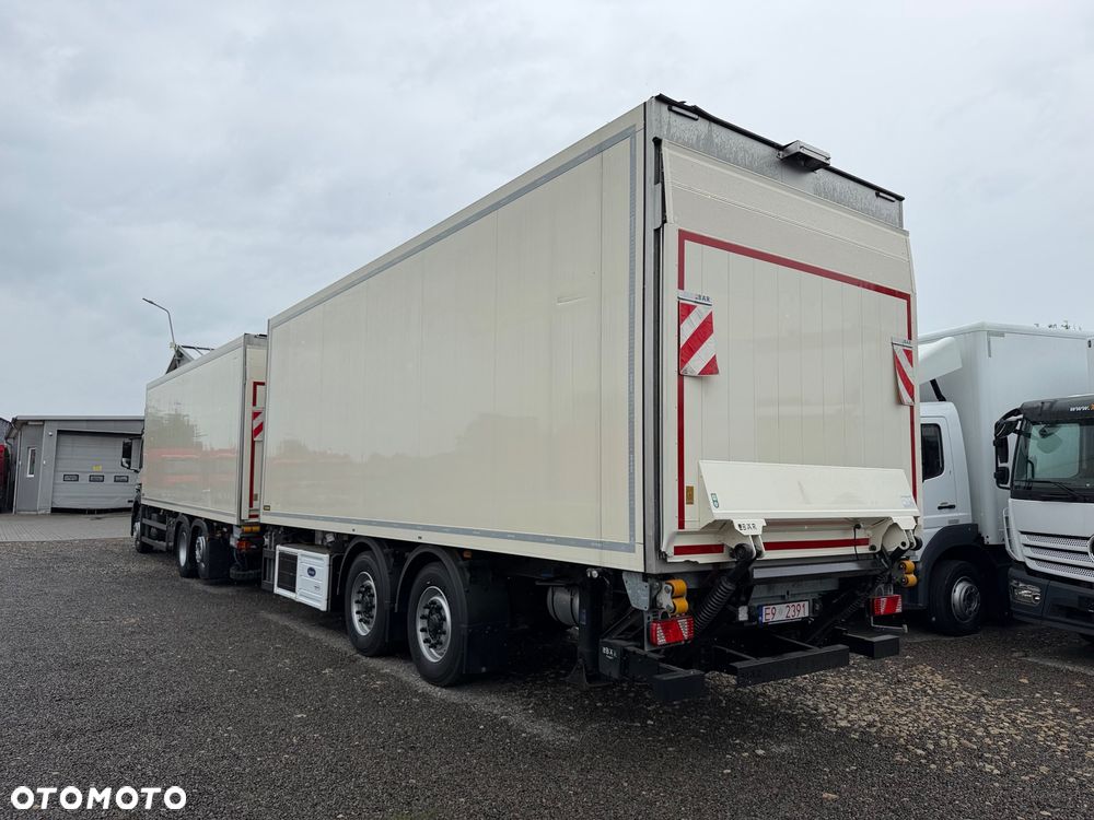 Mercedes-Benz ATEGO - 32