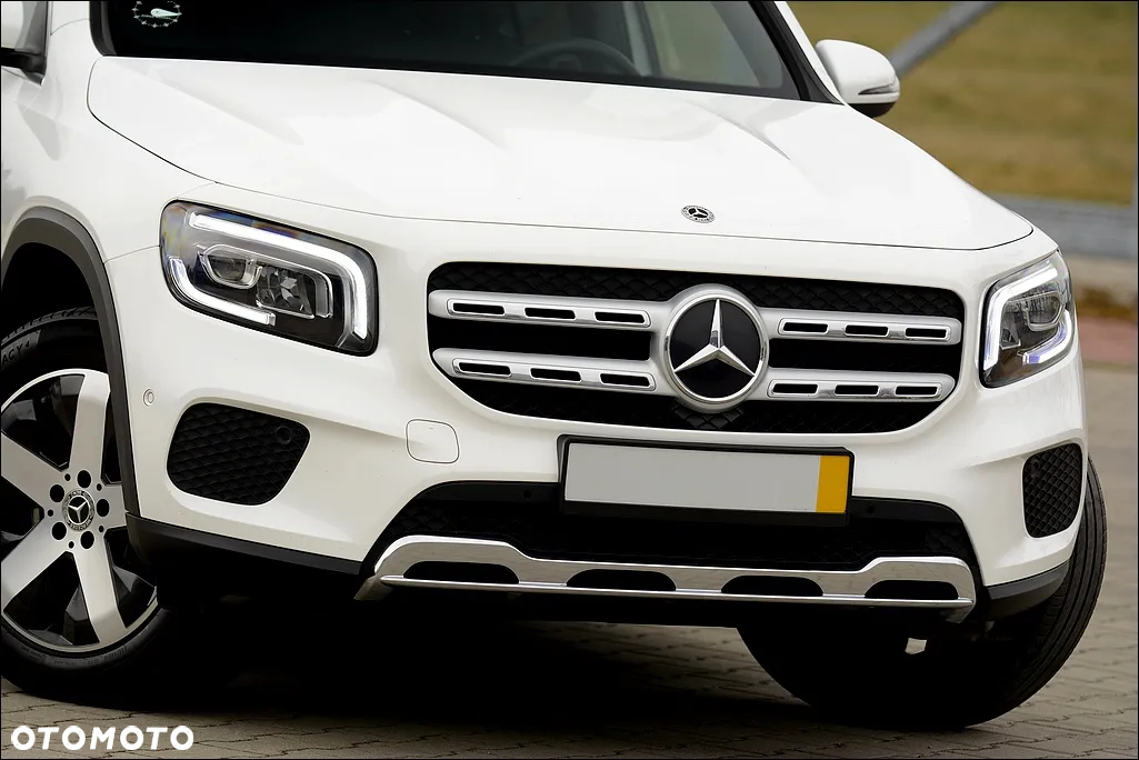 Mercedes-Benz GLB 200 d 8G-DCT Progressive - 11