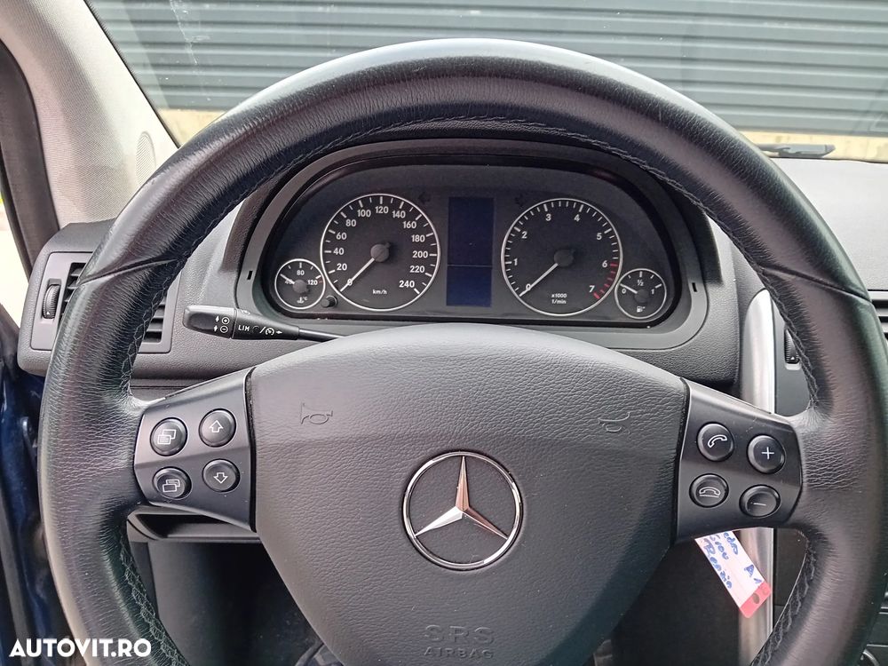 Mercedes-Benz A 170 - 15