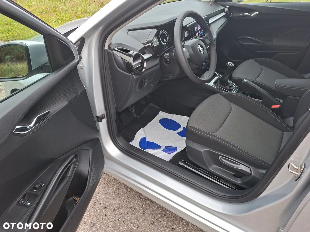 Skoda Fabia 1.0 Ambition - 23