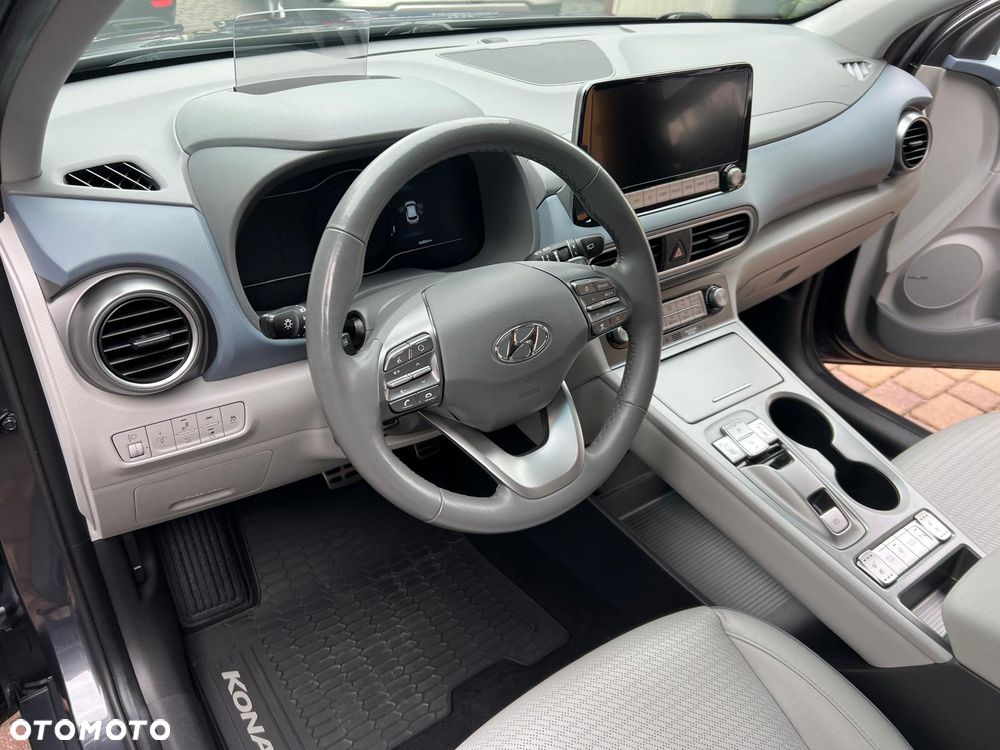 Hyundai Kona 64kWh Platinum - 23
