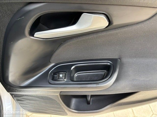 Fiat Tipo Station Wagon 1.3 M-Jet Easy - 17