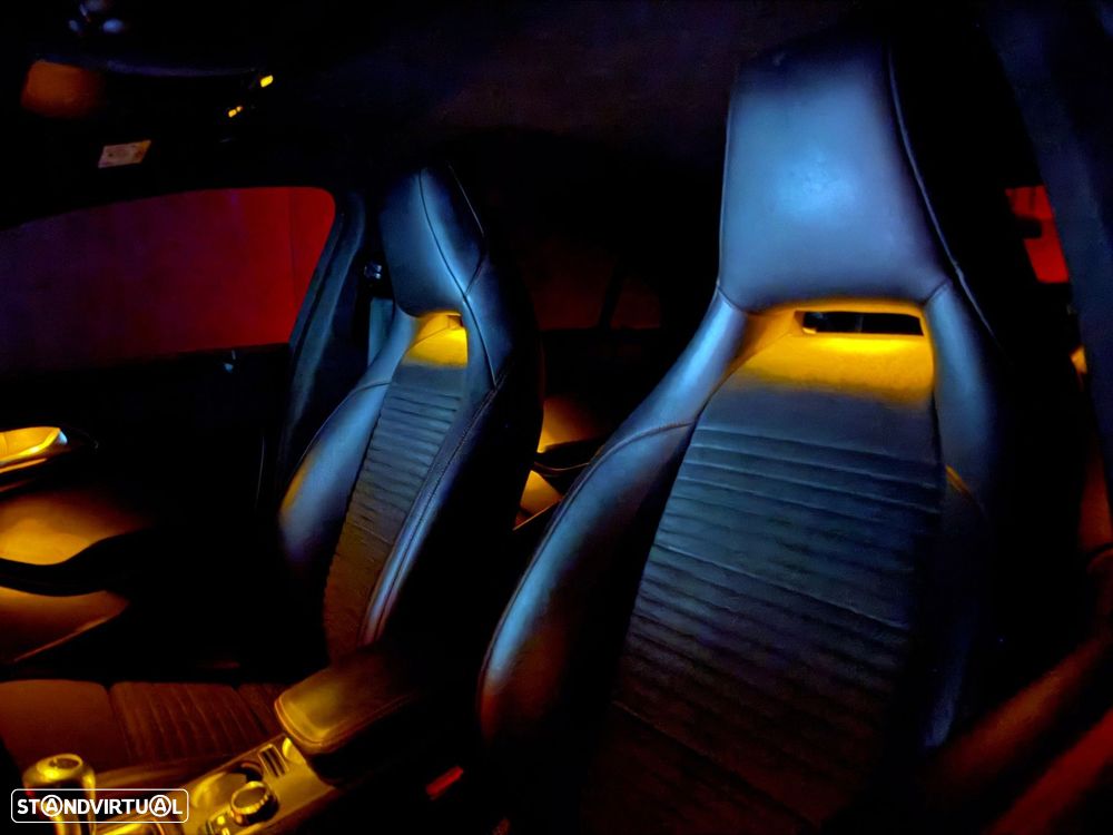 Mercedes-Benz CLA 180 d AMG Line - 38