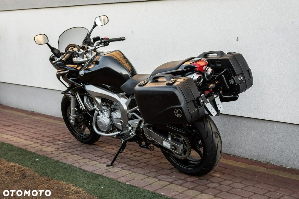 Yamaha FZ - 5