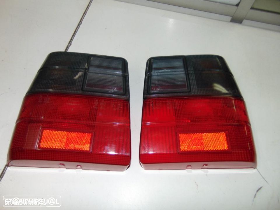 Fiat Uno 1º modelo vidros de farolim - 1