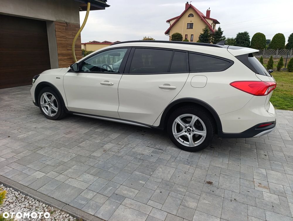 Ford Focus 2.0 EcoBlue Active - 4