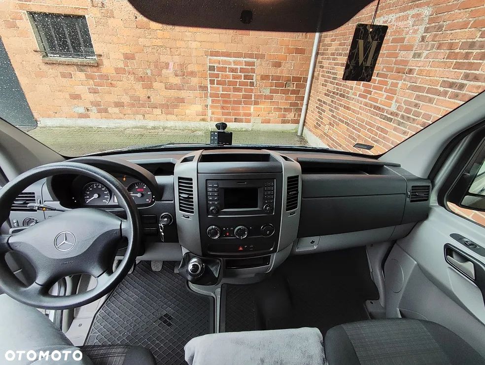 Mercedes-Benz Sprinter - 3