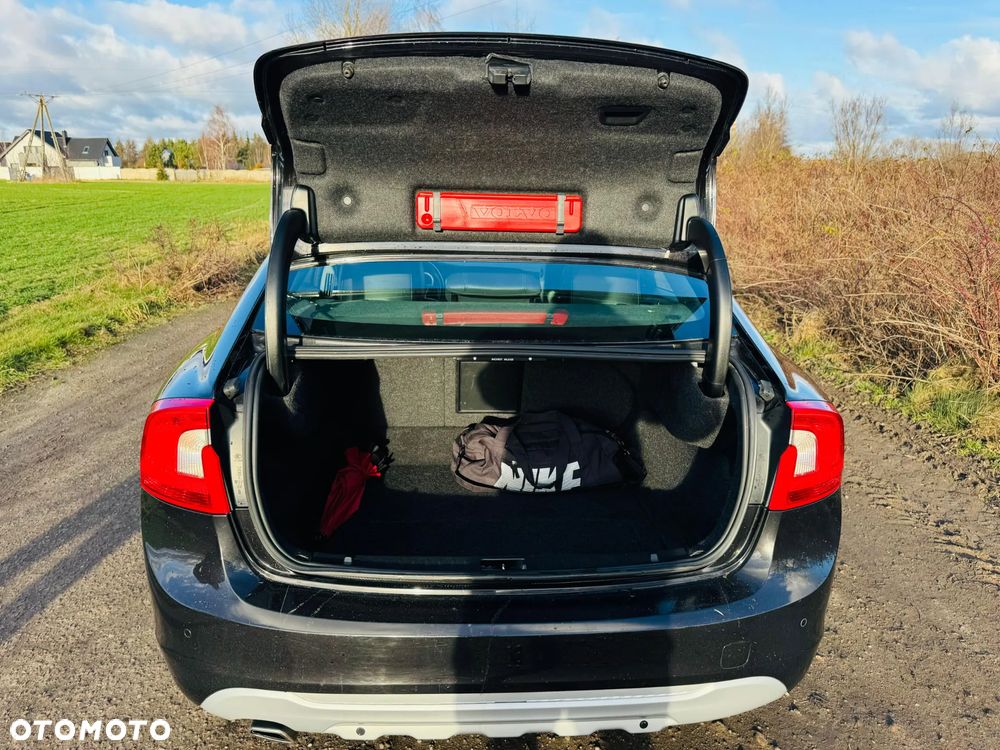 Volvo S60 D3 Geartronic Summum - 22