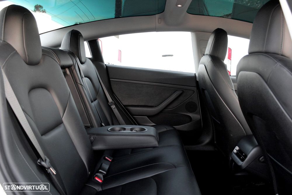 Tesla Model 3 Long Range Tração Traseira - 26