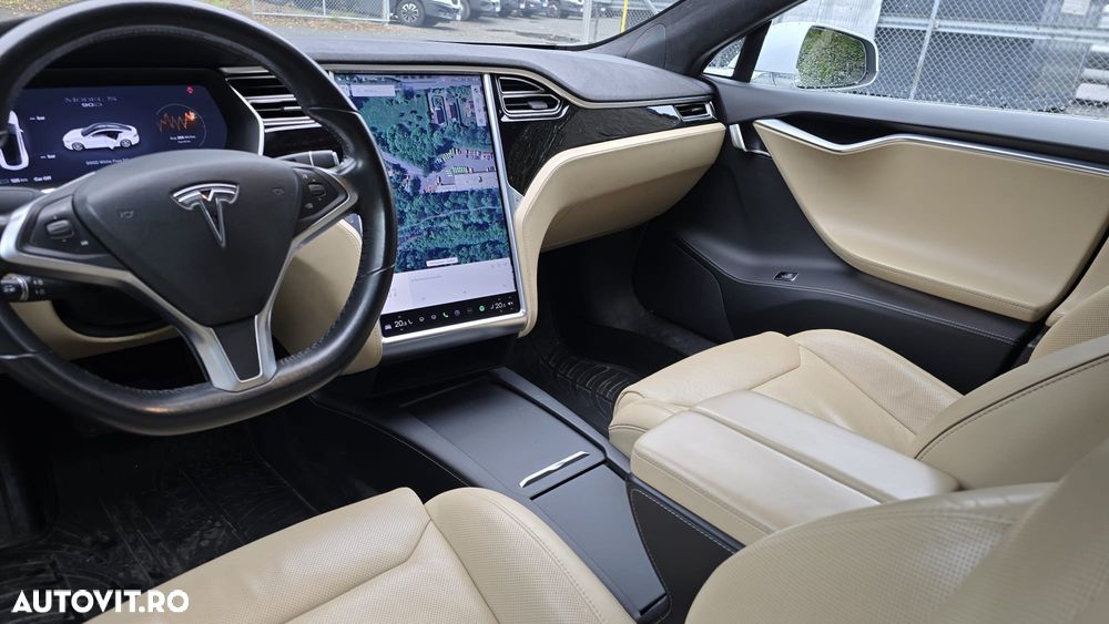Tesla Model S Performance - 15