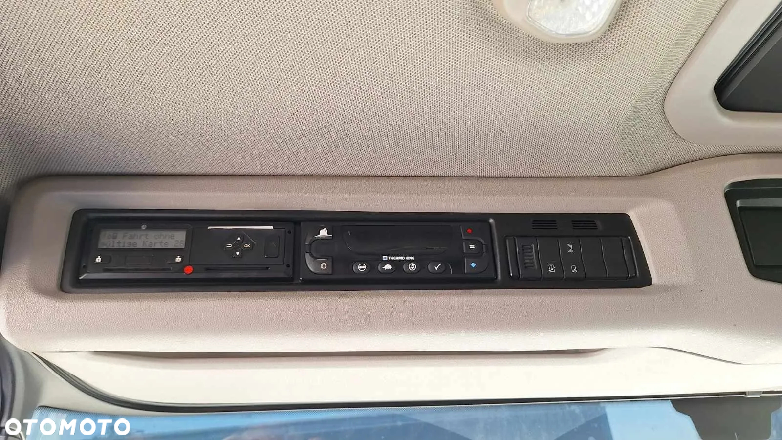 Scania P360 scania po kontrakcie złotym idealny stan chłodnia mroźnia T-1000R 370Tkm jak nowy 6x2/4 - 39