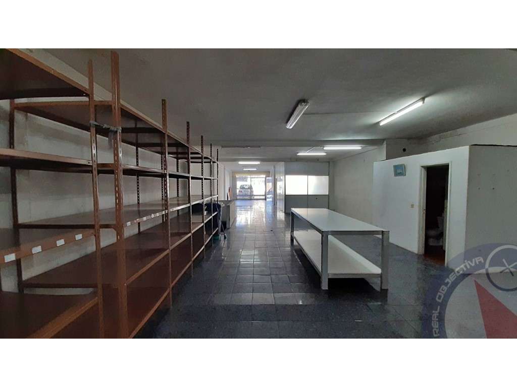Espaço Versátil para Comércio, Serviços ou Habitação - Grande imagem: 5/13