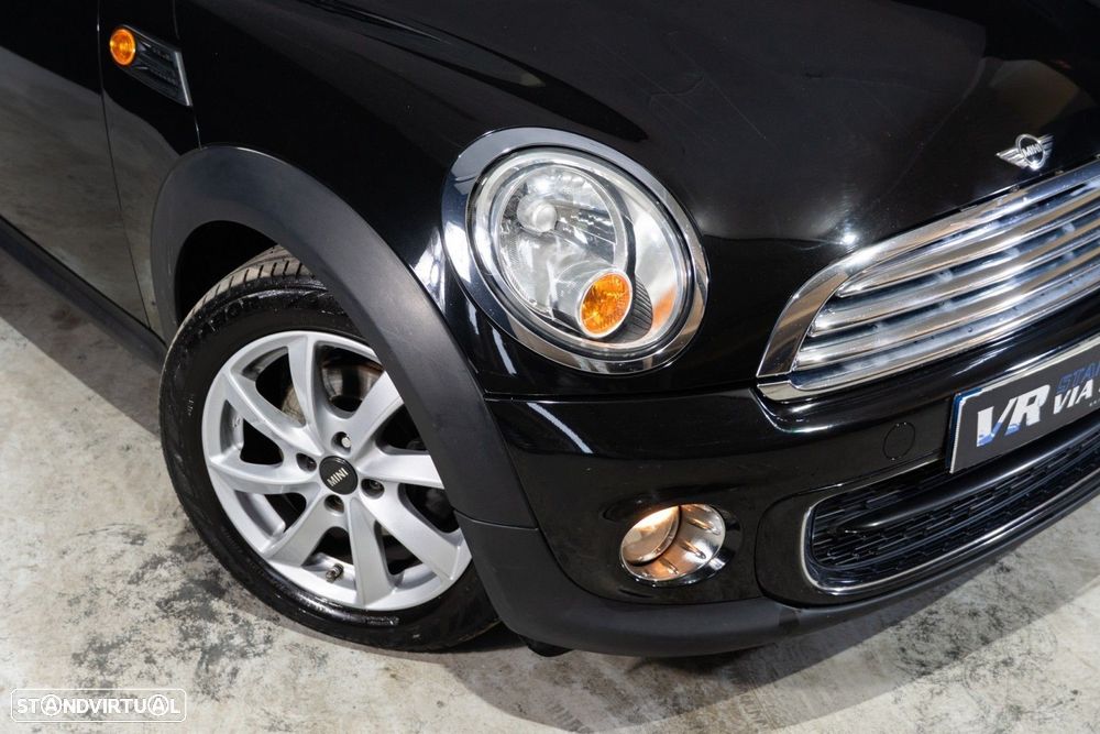 MINI 3 Portas One D - 40