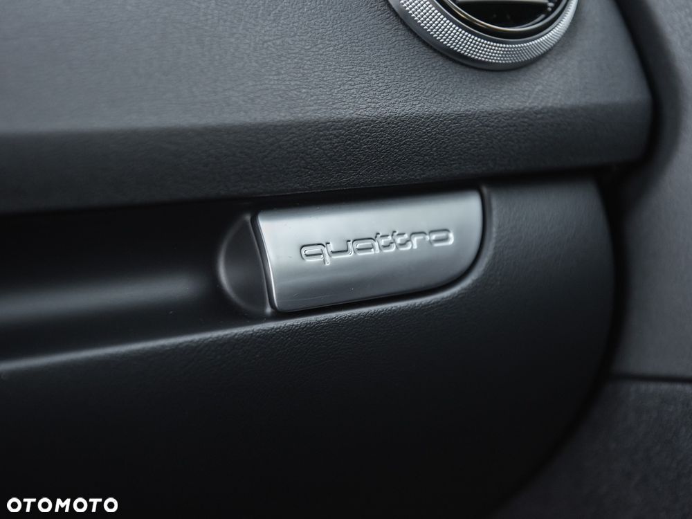 Audi RS3 Sportback S tronic - 25