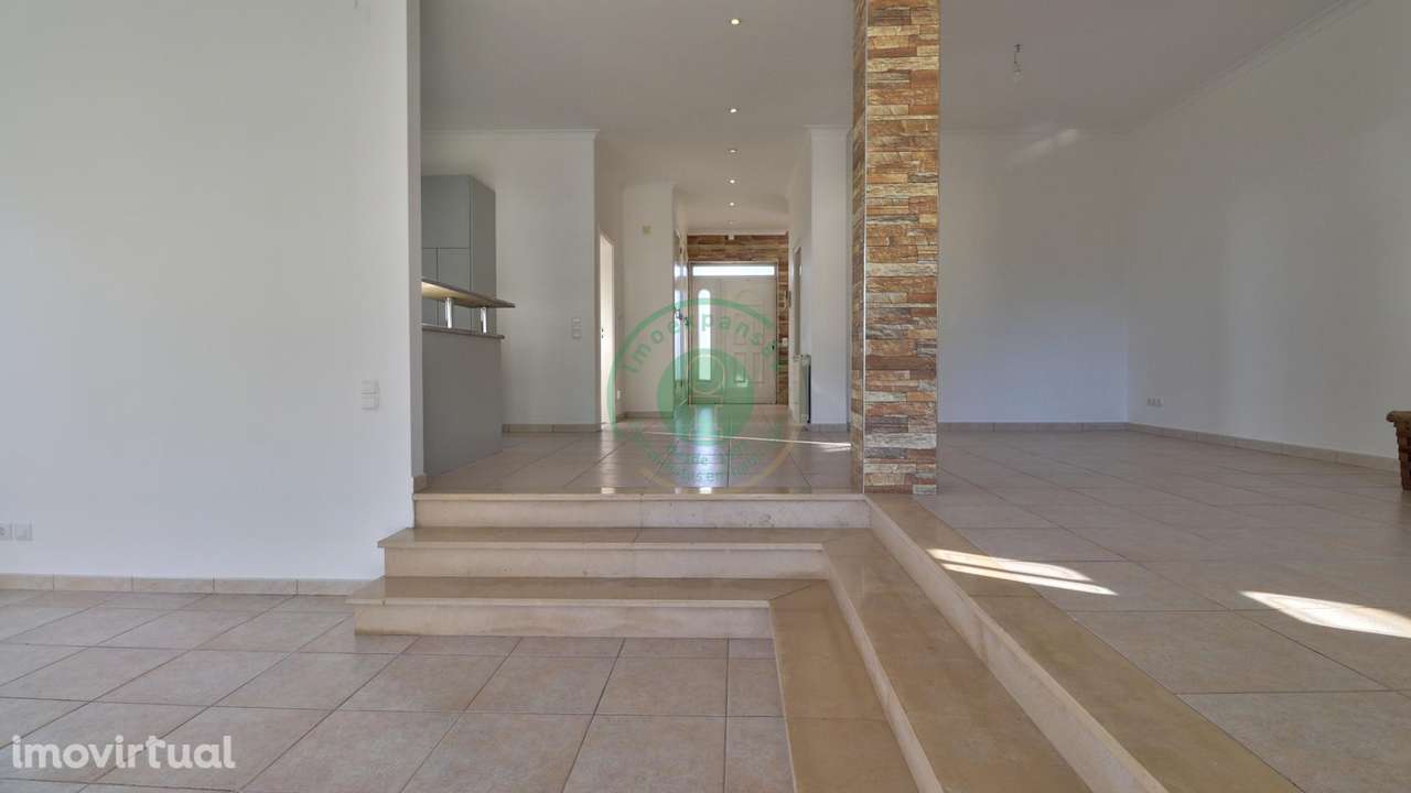 Moradia T4 com Piscina e Vista Mar - Grande imagem: 3/37