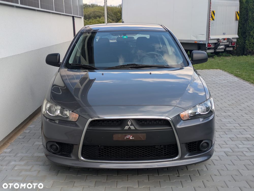 Mitsubishi Lancer - 3