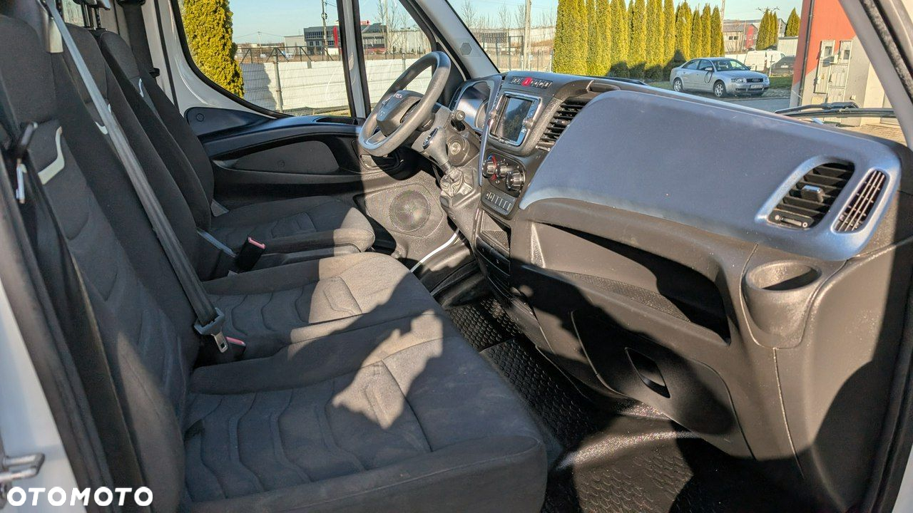 Iveco Daily 35C14 - 12