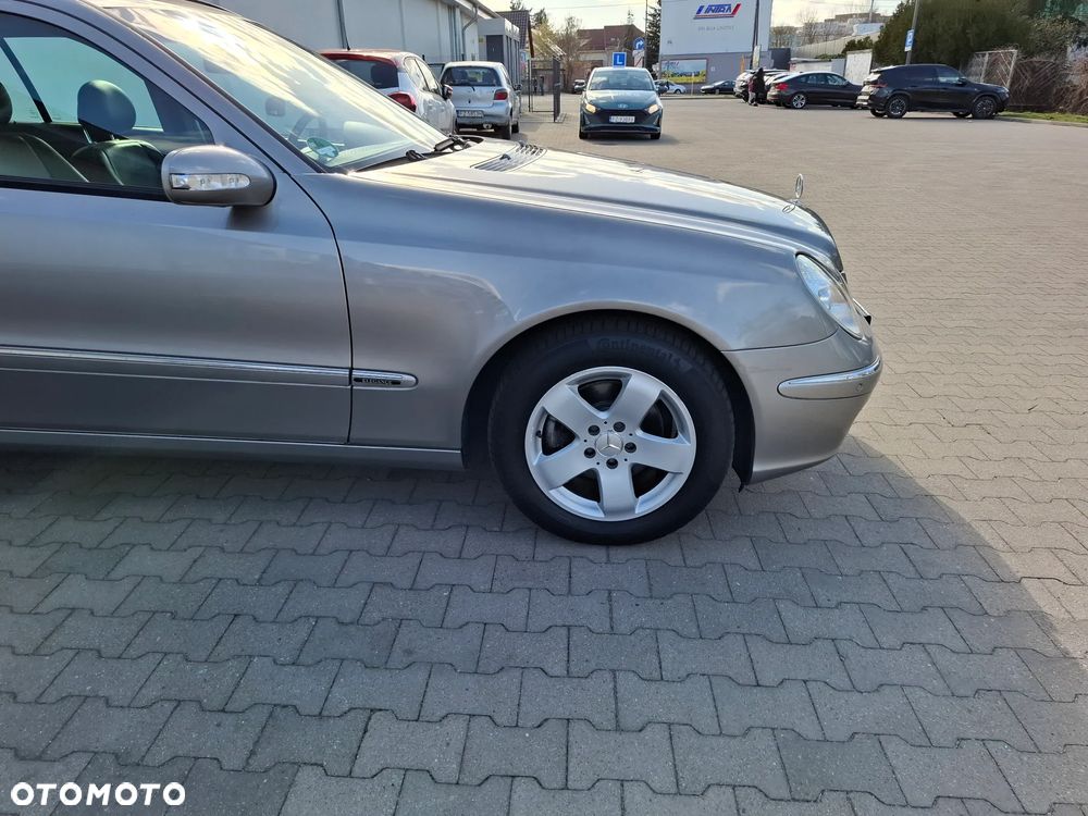 Mercedes-Benz Klasa E - 8