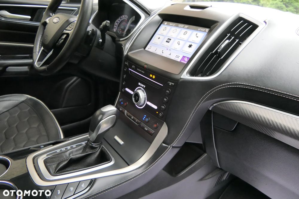 Ford S-Max - 21