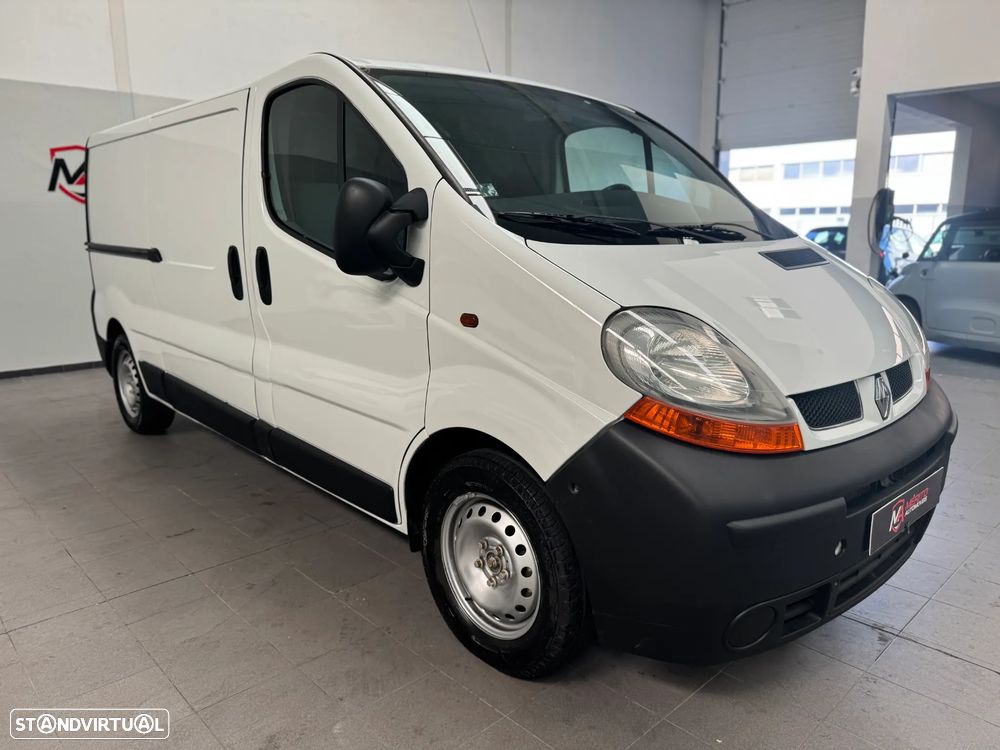 Renault Trafic 2.5 Dci - 2