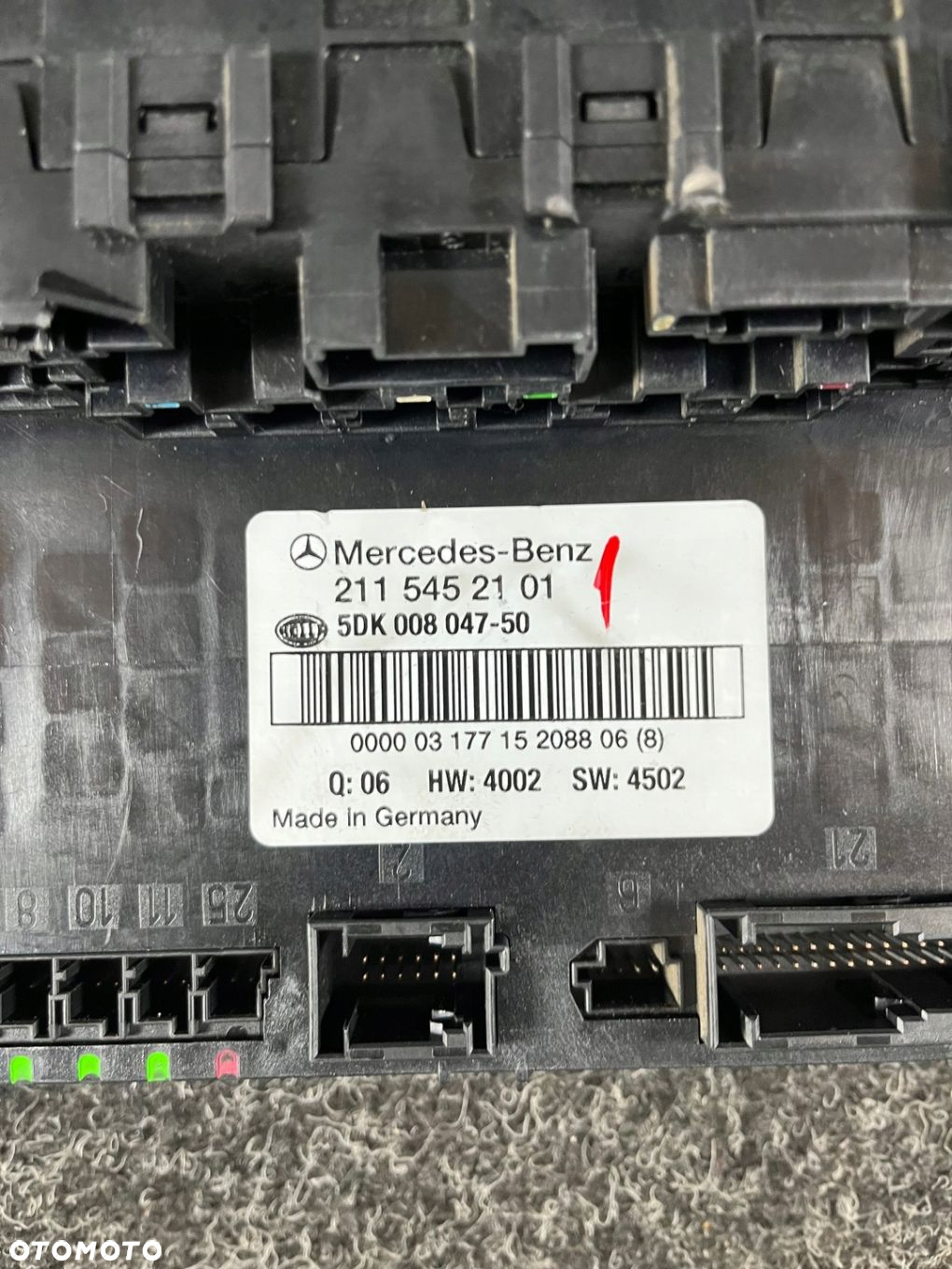 mercedes w211 moduł sam skrzynka bezpieczników 2115453901 - 2