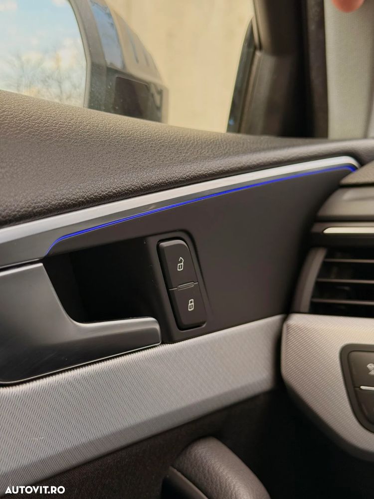 Audi A4 2.0 TDI DPF multitronic Attraction - 27