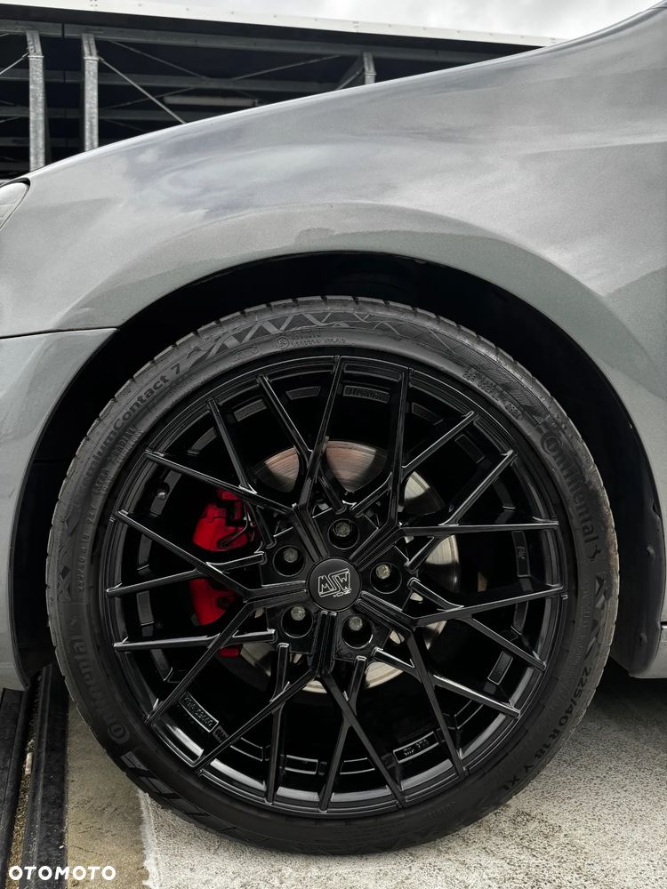 Volkswagen Golf VI 2.0 TSI GTI - 12