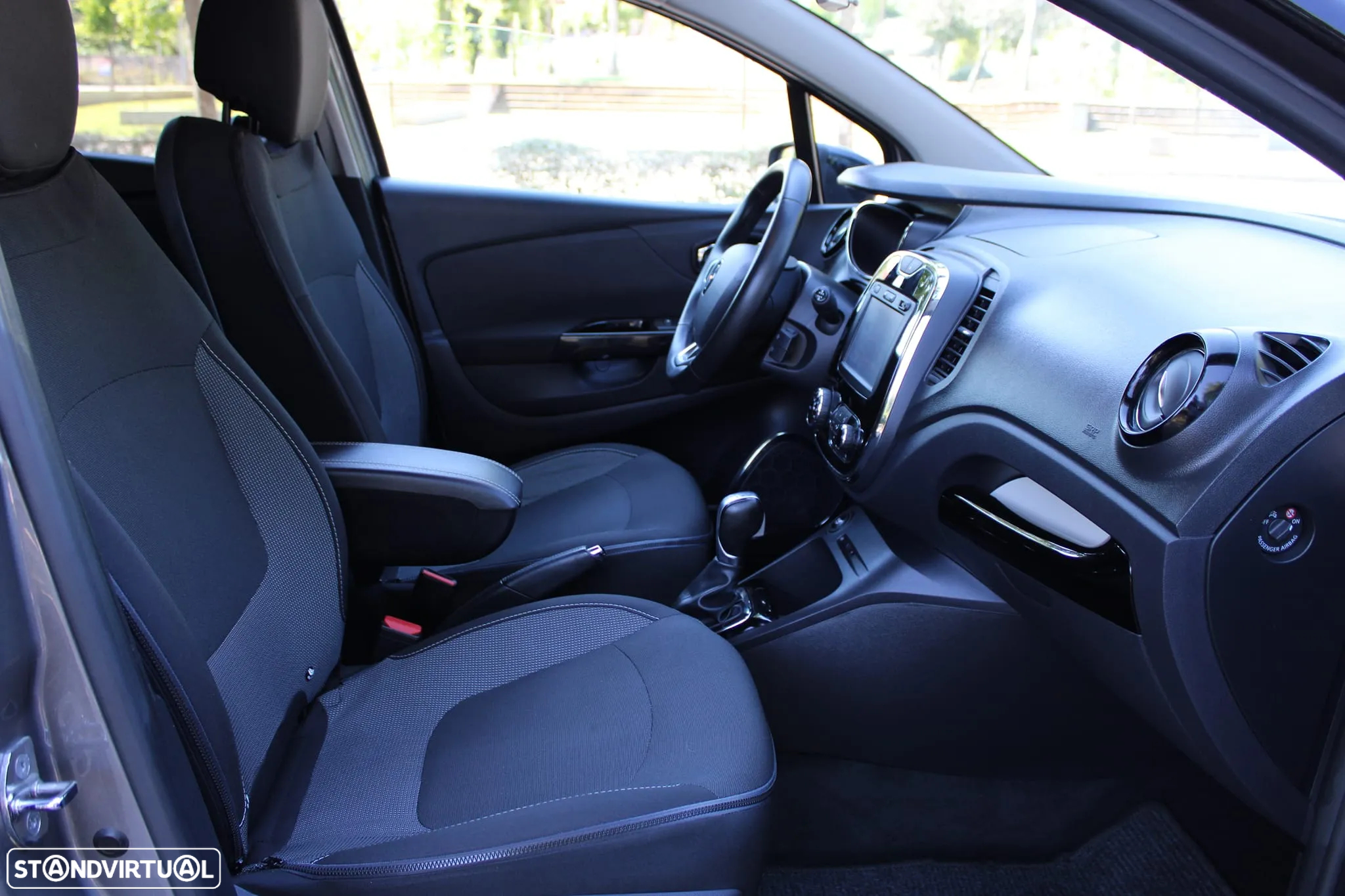 Renault Captur 1.5 dCi Sport EDC - 8