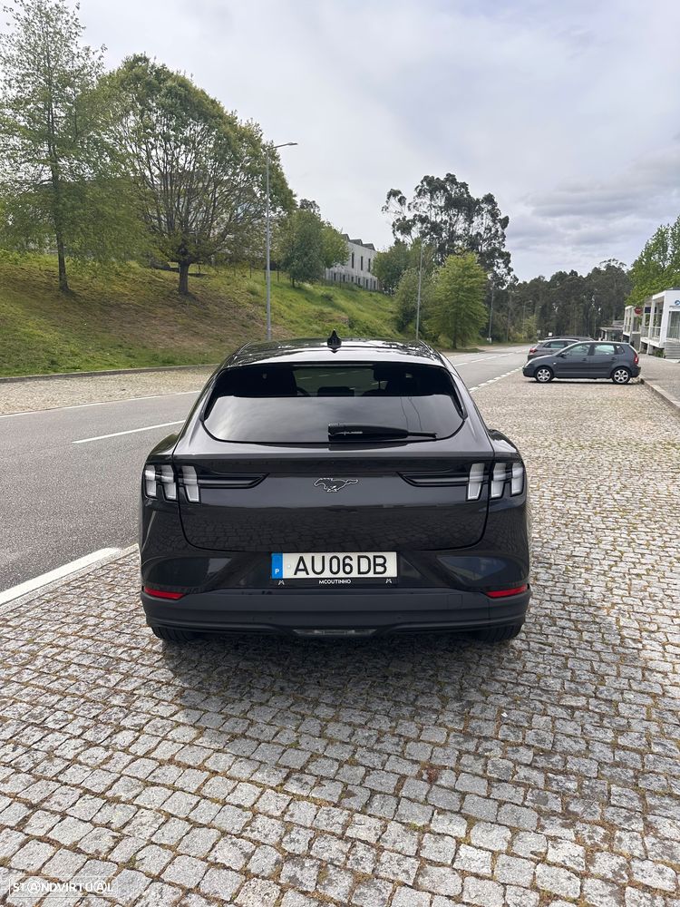 Ford Mustang Mach-E Alargada - 5