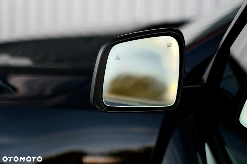 Jeep Grand Cherokee - 17