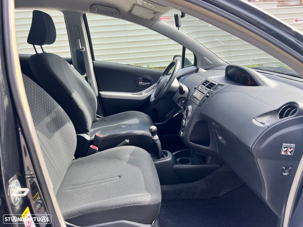 Toyota Yaris 1.0 VVT-i ACtive+AC - 17