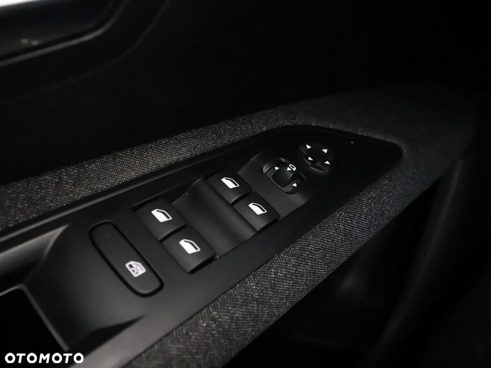 Peugeot 5008 1.2 PureTech Active Pack S&S EAT8 - 38