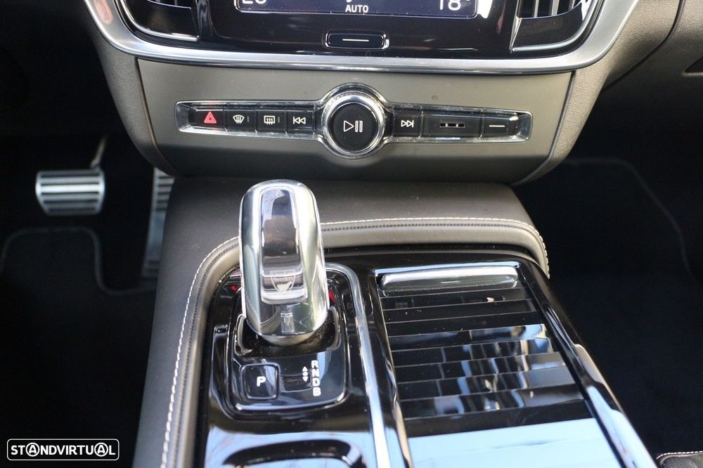 Volvo S90 2.0 T8 R-Design AWD Geartronic - 28