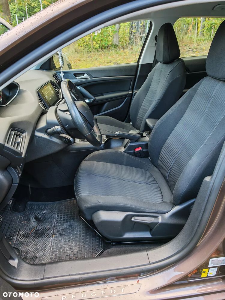 Peugeot 308 1.2 PureTech Active S&S - 10