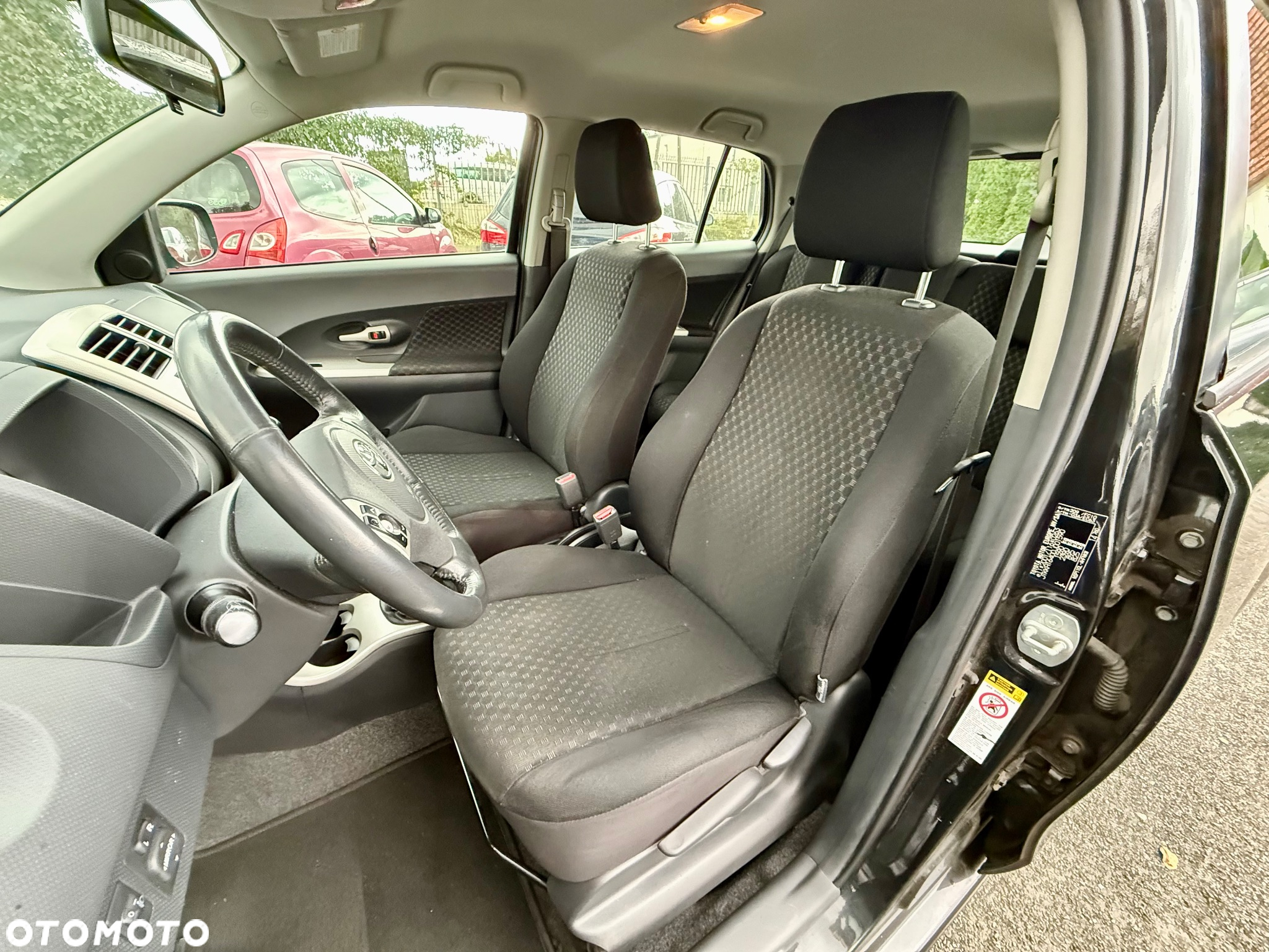 Toyota Urban Cruiser 1.33 4x2 Town - 30
