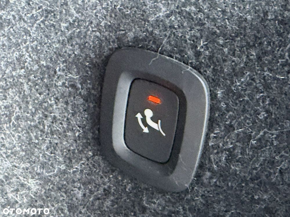 Volvo XC 40 D4 SCR AWD R-Design - 38