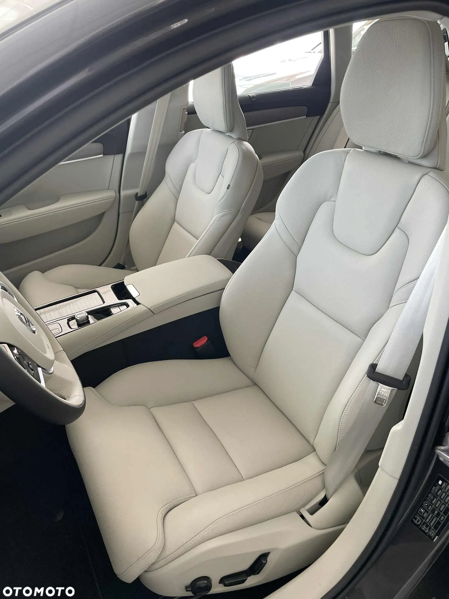 Volvo V90 - 9