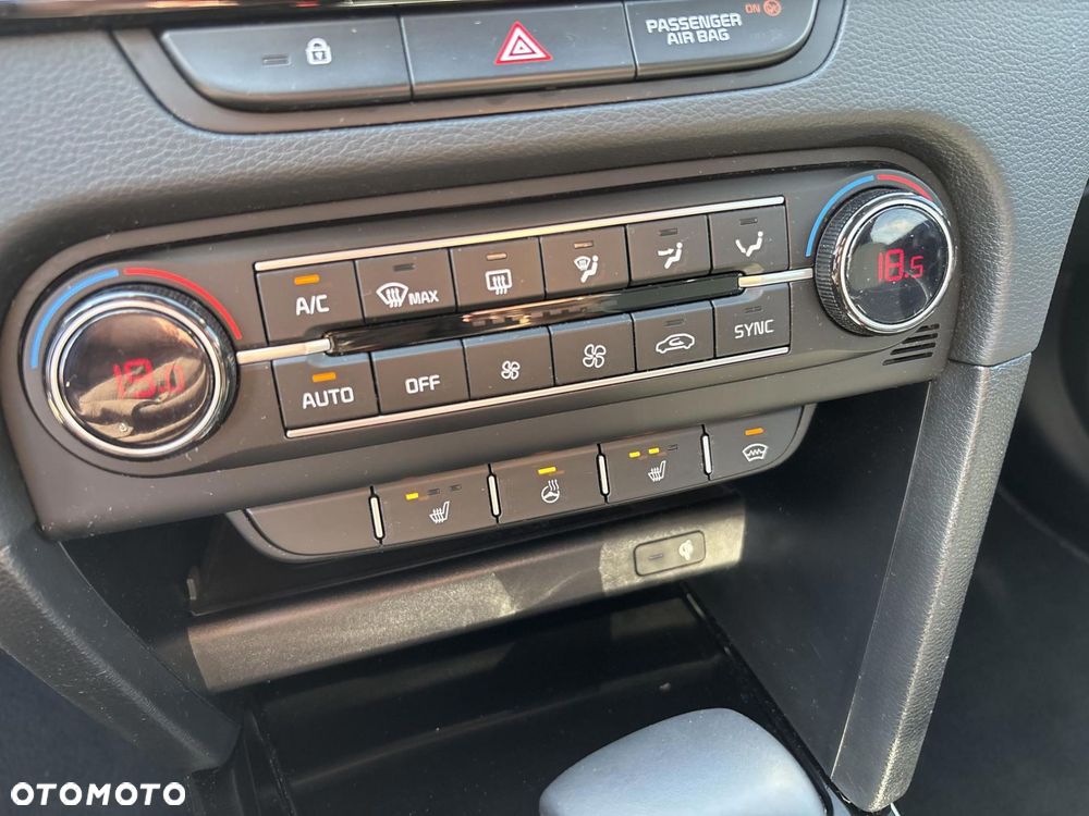 Kia XCeed 1.5 T-GDI Business Line DCT - 22