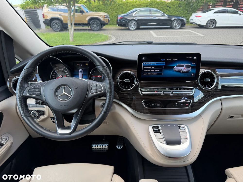 Mercedes-Benz Klasa V 300 d lang 4Matic 9G-TRONIC Edition 2023 - 19