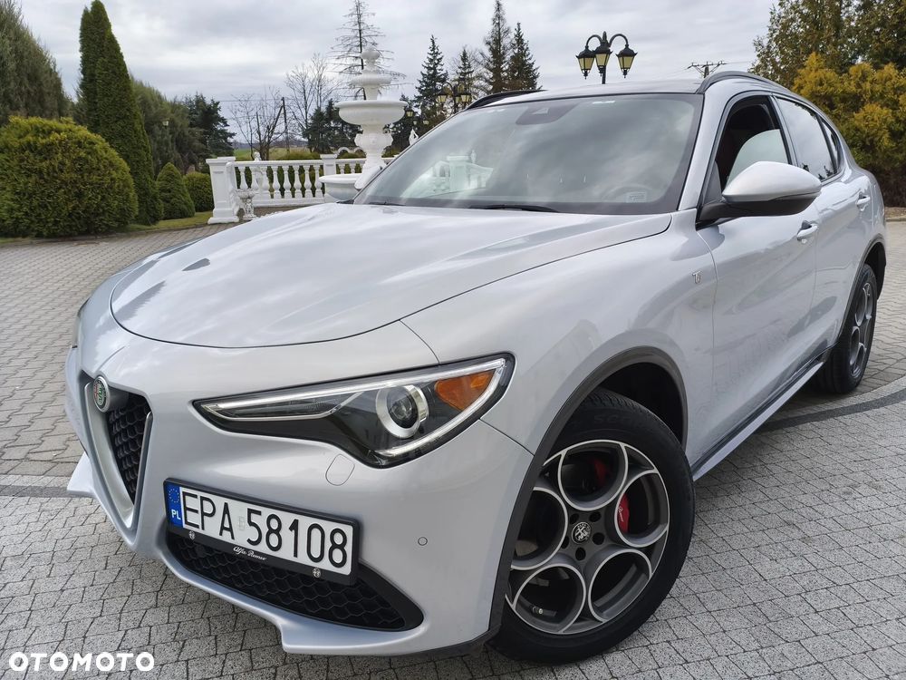 Alfa Romeo Stelvio 2.0 Turbo 16V AT8-Q4 Ti - 14