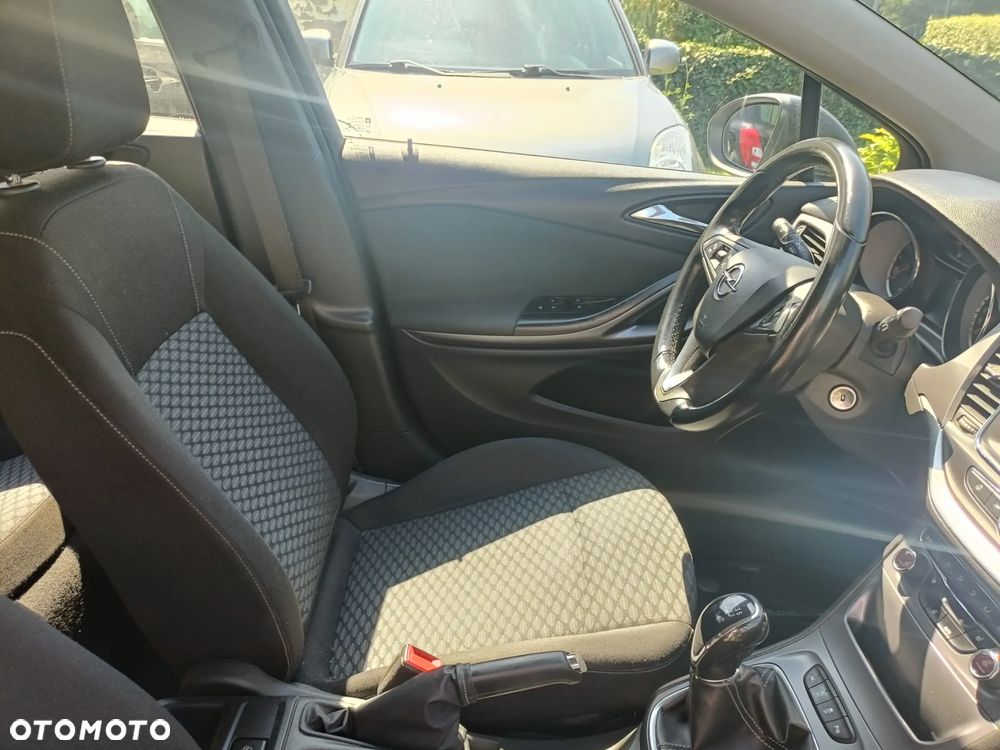 Opel Astra 1.0 Turbo Start/Stop Dynamic - 11