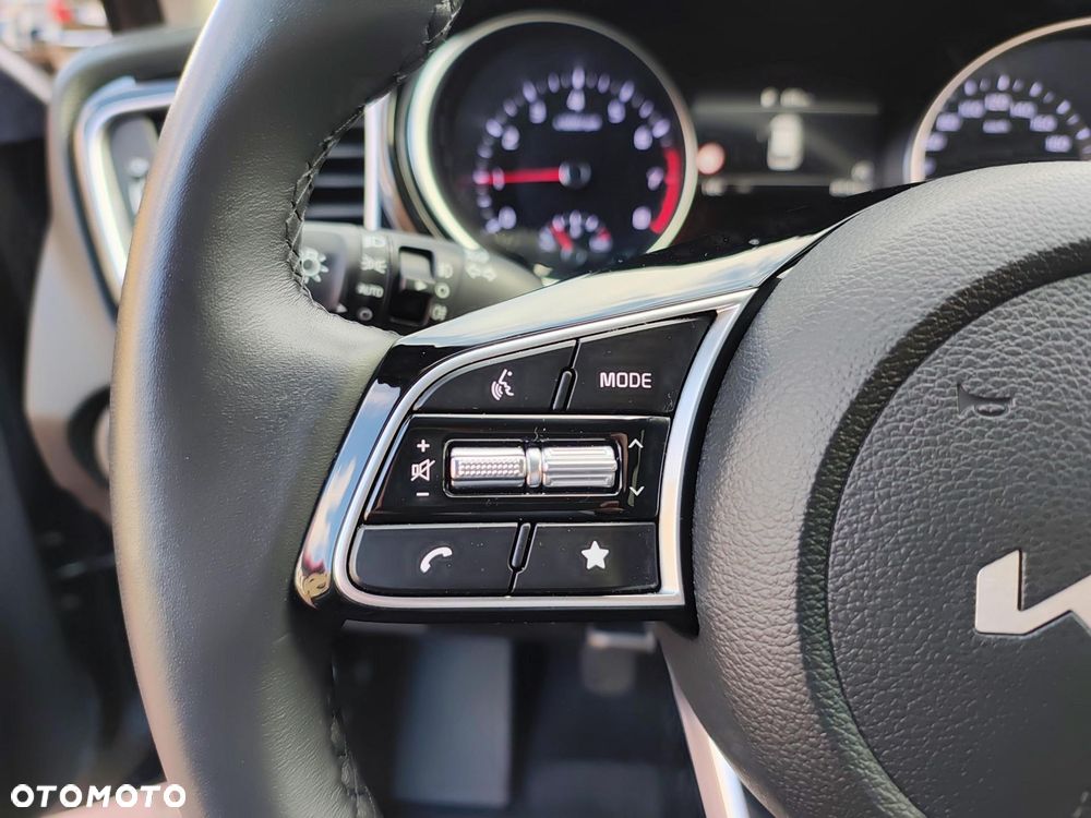 Kia Ceed 1.5 T-GDI Tribute - 12