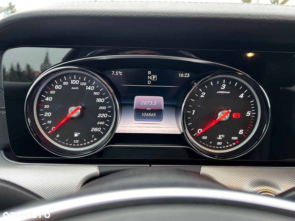 Mercedes-Benz Klasa E 220 d 9G-TRONIC AMG Line - 31