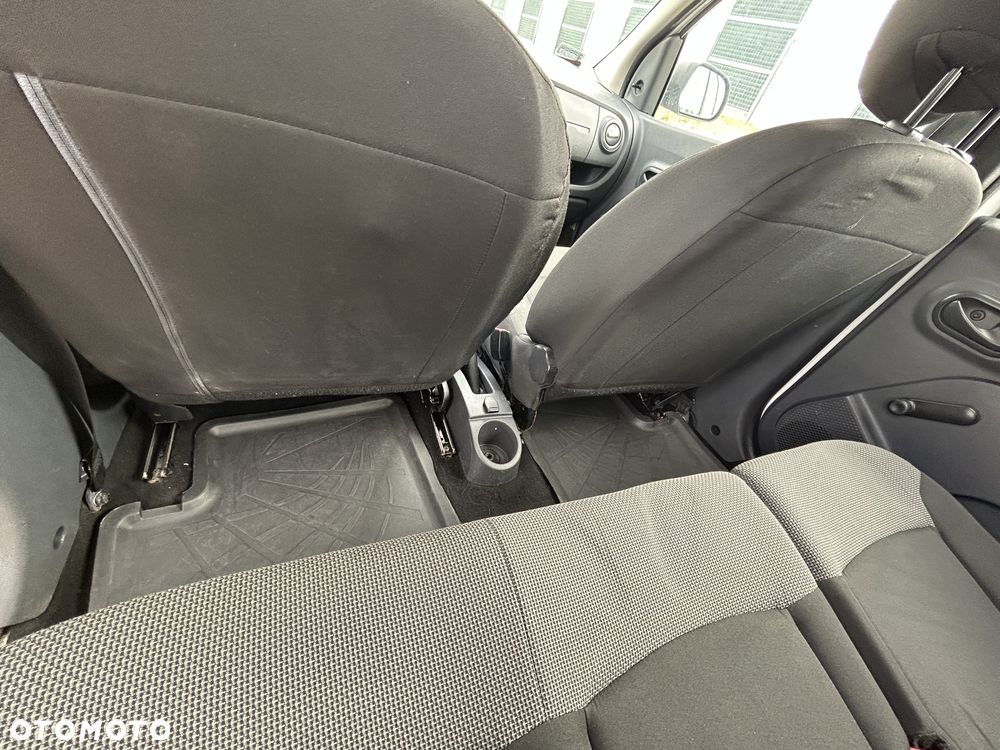 Dacia Lodgy 1.6 SCe Ambiance S&S - 17