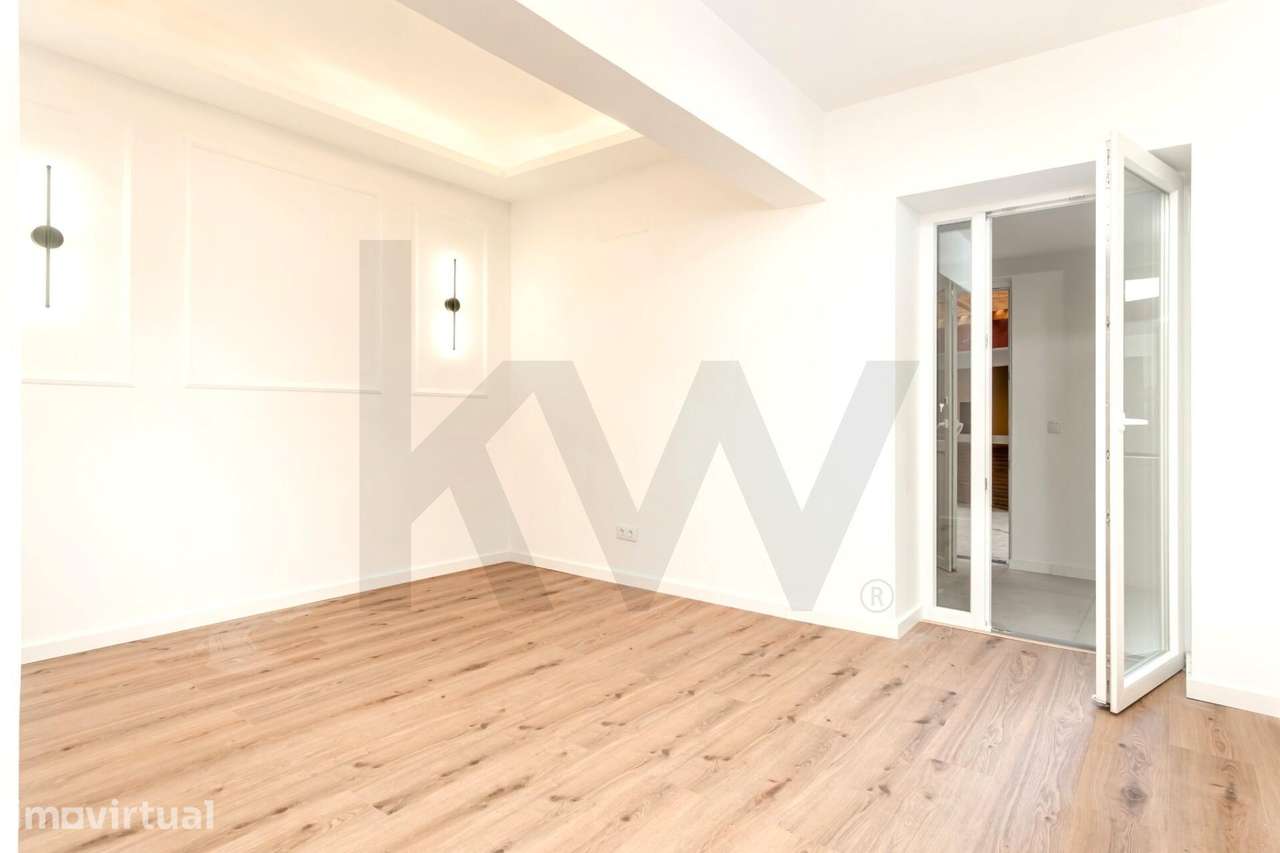 Apartamento T2 convertido em T3 Totalmente Renovado com Logradouro Pri - Grande imagem: 3/39