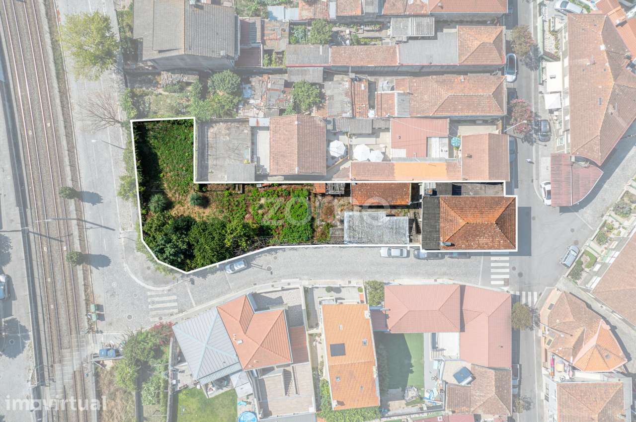Venda de Moradia de Gaveto na freguesia de Custóias - Grande imagem: 2/49
