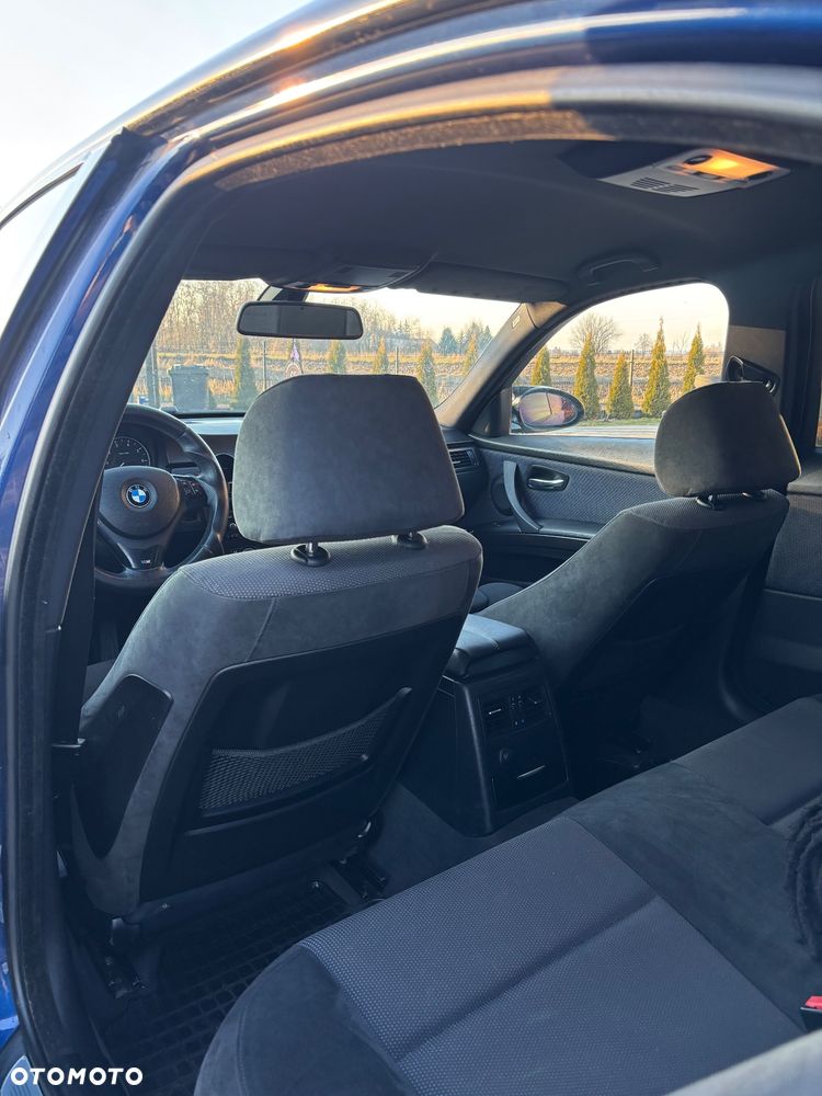 BMW Seria 3 318i - 9