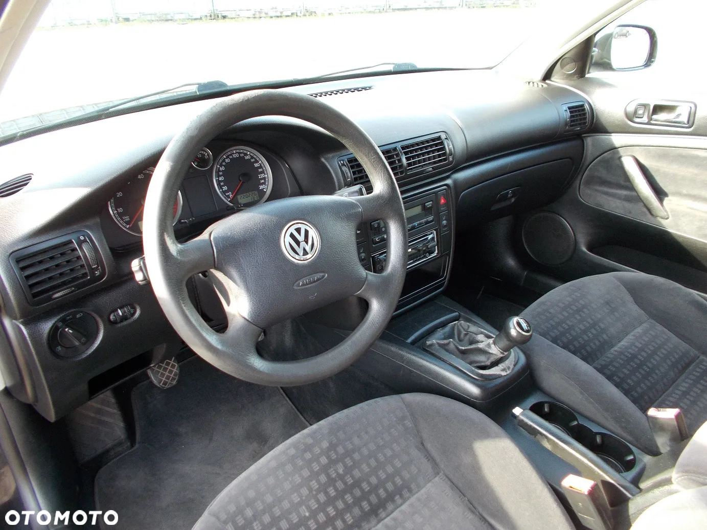 Volkswagen Passat Variant 1.6 Comfortline - 19